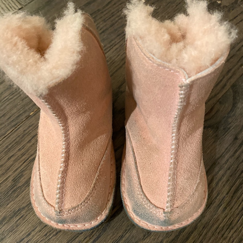Darling Ugg pink boots!